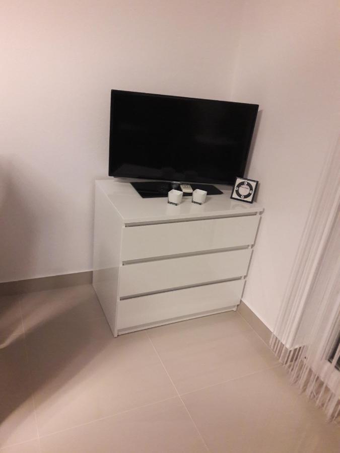 זאדאר Apartman Miki Borik מראה חיצוני תמונה